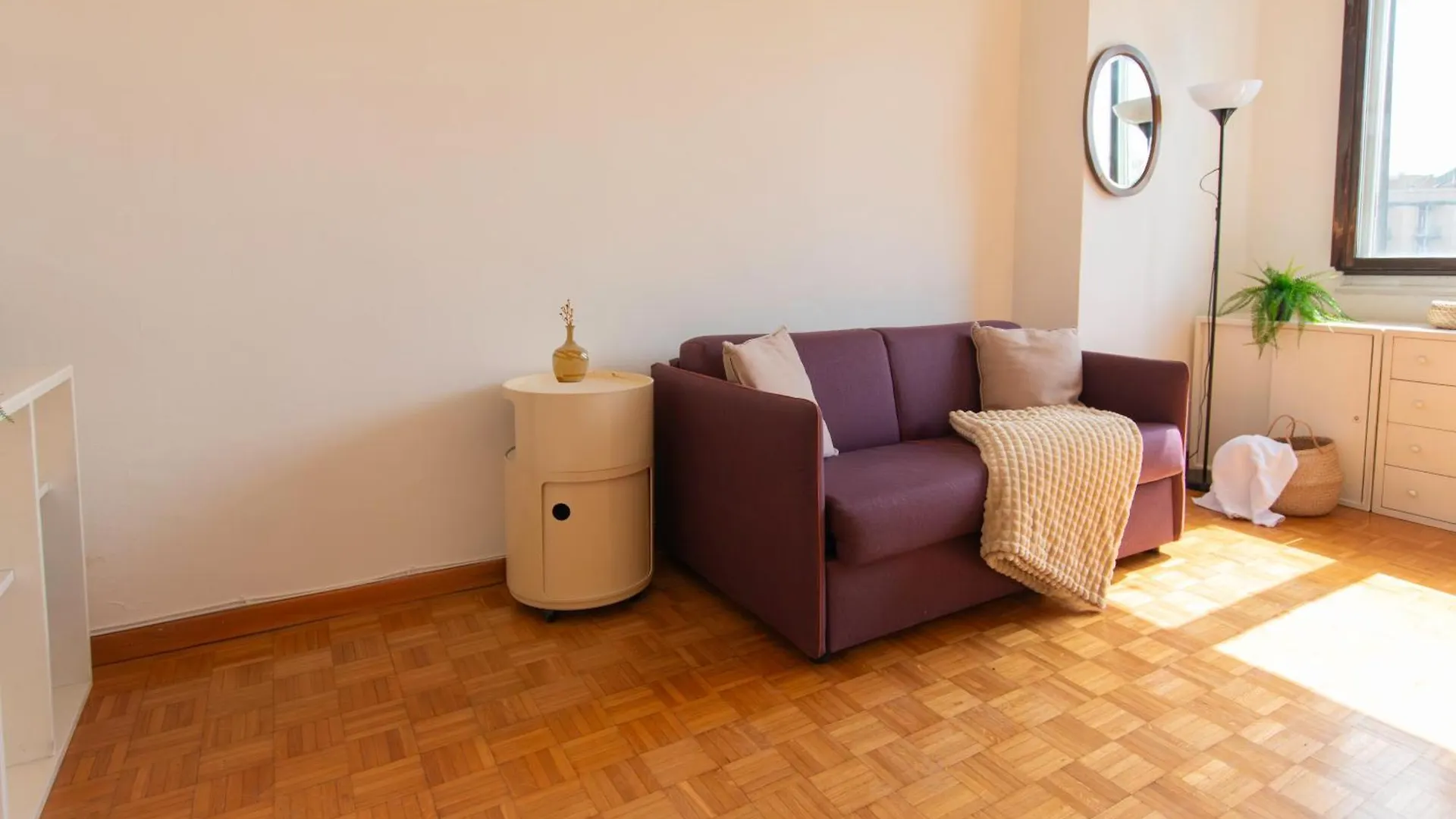 Ihost Apartment - Argonne 1 Milan 0*,